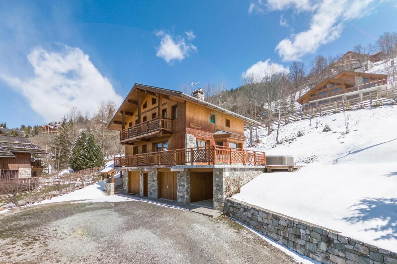 Chalet Himalaya , 10 Person Chalet With 5 Ensuite Bedrooms And Outdoor Jacuzzi In Meribel Centre Méribel Exterior foto