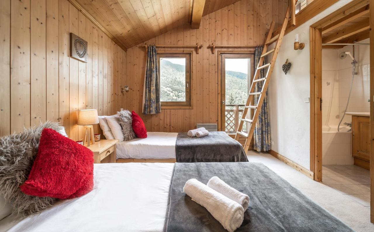 Chalet Himalaya , 10 Person Chalet With 5 Ensuite Bedrooms And Outdoor Jacuzzi In Meribel Centre Méribel Exterior foto
